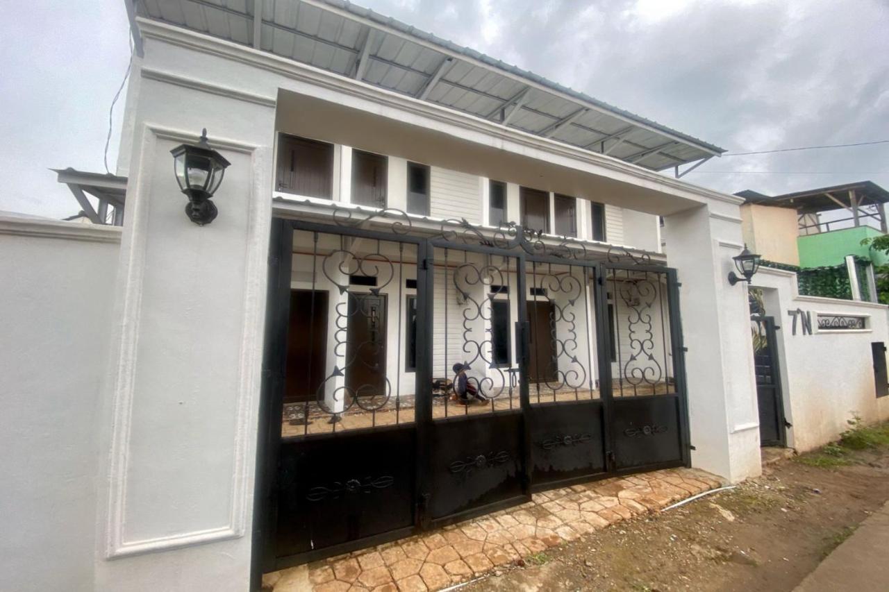 Express O 92147 Nia Residence Depok Exterior photo