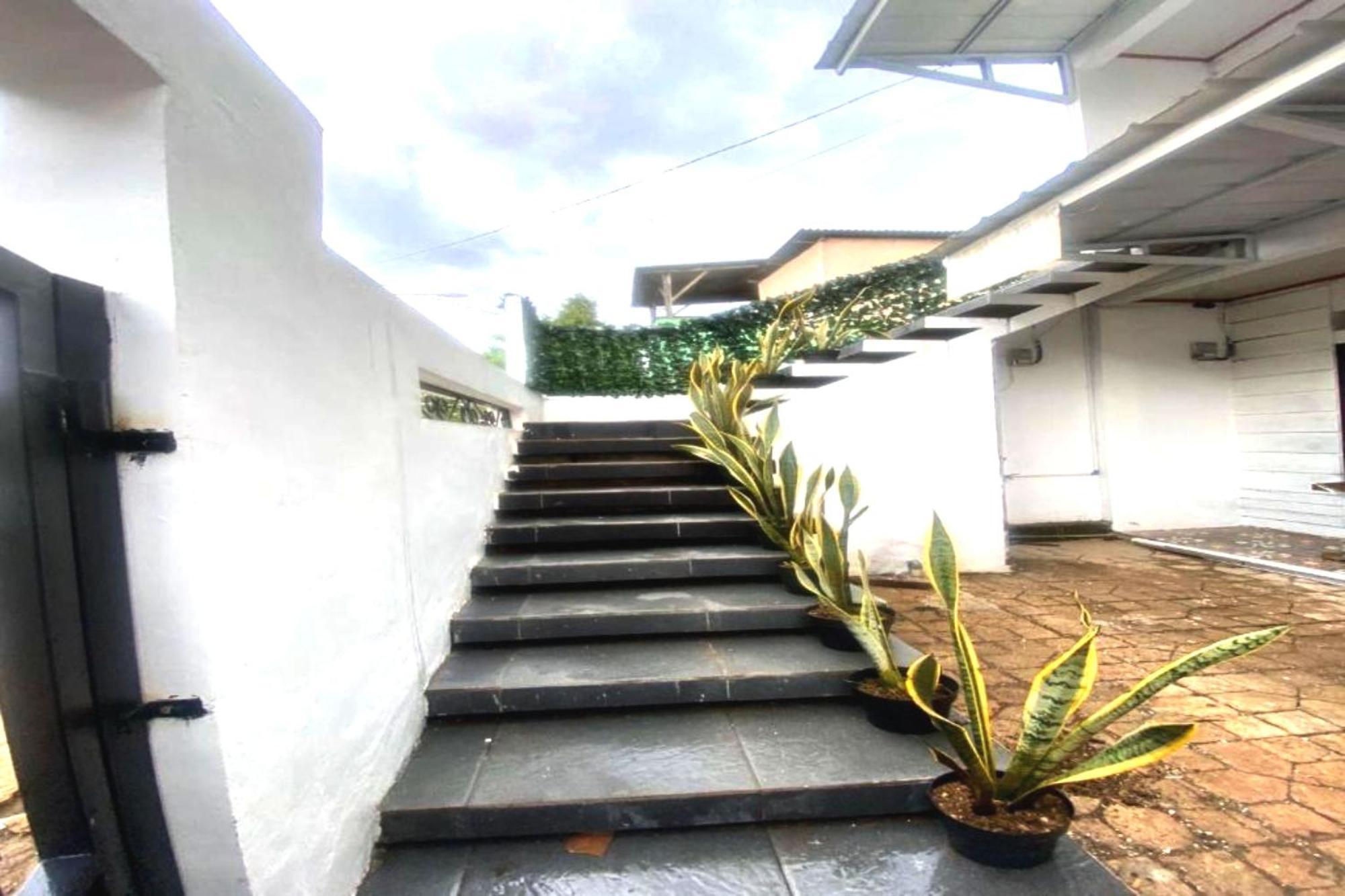Express O 92147 Nia Residence Depok Exterior photo